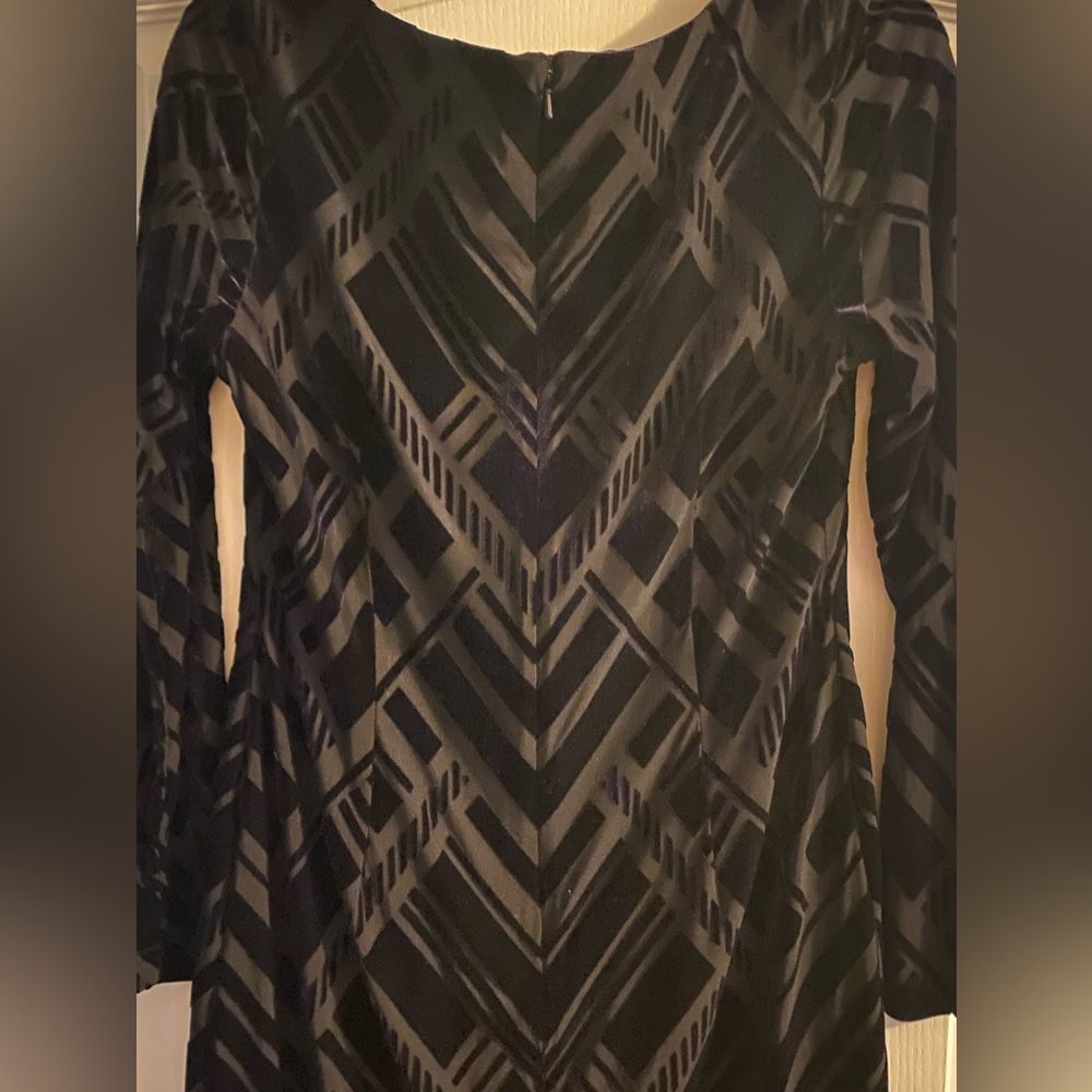 Dress - Picture 5 of 5